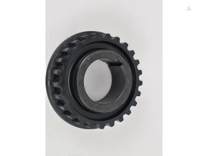 Gebruikte Poelie Krukas Ford Transit 2.0 TDCi 16V Eco Blue 130 Prijs € 24,20 Inclusief btw aangeboden door WH Carparts