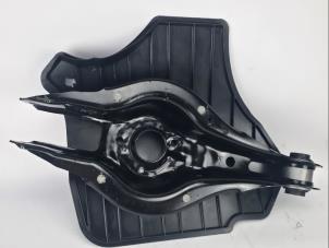 Gebruikte Draagarm links-achter BMW 3 serie (G20) 330d 3.0 TwinPower Turbo 24V Prijs € 60,50 Inclusief btw aangeboden door WH Carparts