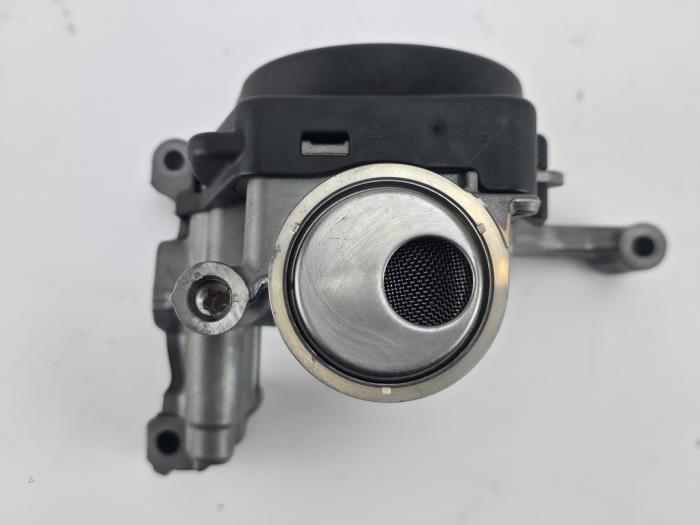 Gebruikte Oliepomp Ford C-Max (DXA) 1.0 Ti-VCT EcoBoost 12V 125 Prijs € 60,50 Inclusief btw aangeboden door WH Carparts