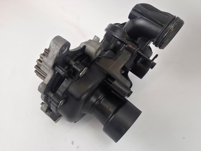 Gebruikte Waterpomp Ford Transit Connect (PJ2) 1.5 EcoBlue Prijs € 60,50 Inclusief btw aangeboden door WH Carparts