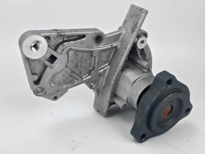 Gebruikte Waterpomp Ford Kuga II 1.5 EcoBoost 16V 150 Prijs € 42,35 Inclusief btw aangeboden door WH Carparts