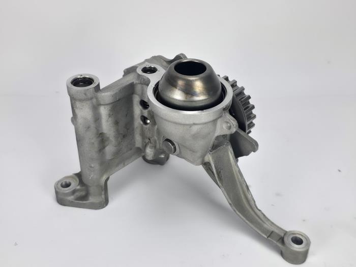 Gebruikte Oliepomp Ford Fiesta 6 (JA8) 1.0 SCI 12V 80 Prijs € 72,60 Inclusief btw aangeboden door WH Carparts