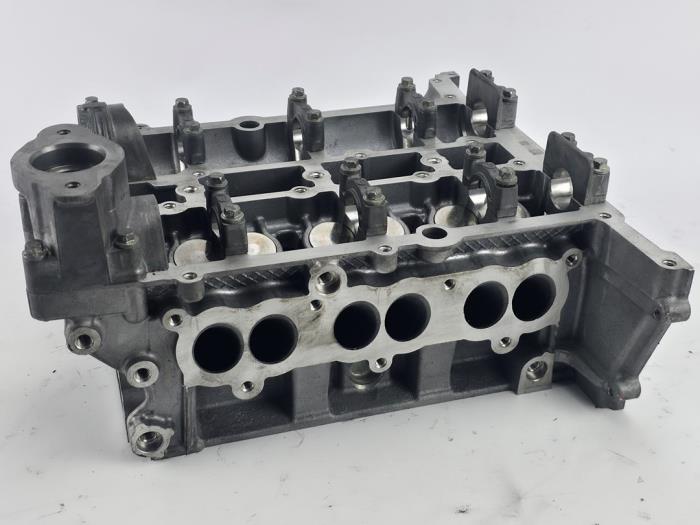 Gebruikte Cilinderkop Ford Grand C-Max (DXA) 1.0 Ti-VCT EcoBoost 12V 125 Prijs € 272,25 Inclusief btw aangeboden door WH Carparts