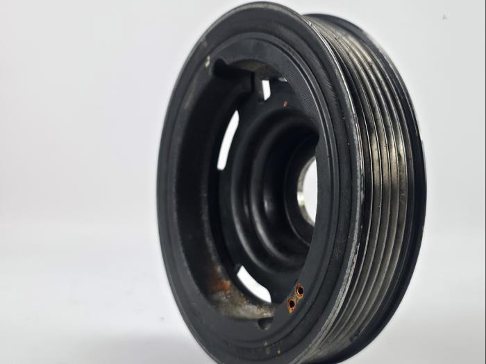Gebruikte Krukas Poelie Ford Focus 3 Wagon 1.0 Ti-VCT EcoBoost 12V 125 Prijs € 36,30 Inclusief btw aangeboden door WH Carparts