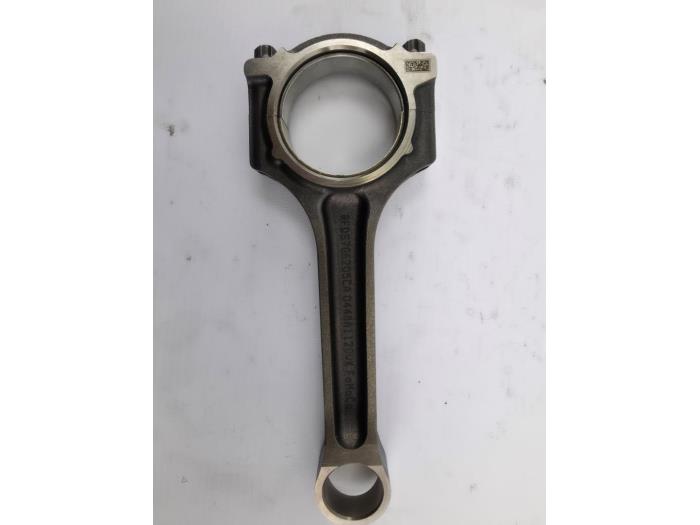 Gebruikte Drijfstang Ford Focus 3 1.5 EcoBoost 16V 150 Prijs € 48,40 Inclusief btw aangeboden door WH Carparts