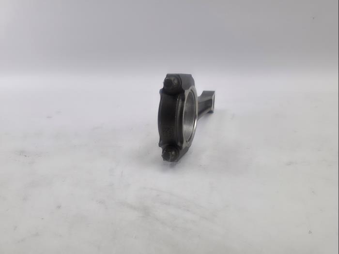 Gebruikte Drijfstang Ford Grand C-Max (DXA) 1.0 Ti-VCT EcoBoost 12V 125 Prijs € 48,40 Inclusief btw aangeboden door WH Carparts