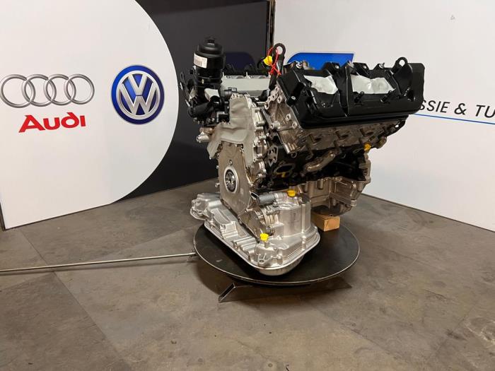 Motor van een Audi A7 Sportback (4GA/4GF) 3.0 TDI V6 24V biturbo Quattro 2014