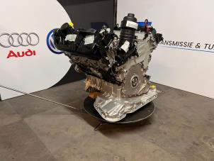 Motor van een Audi A7 Sportback (4GA/4GF) 3.0 TDI V6 24V biturbo Quattro 2014