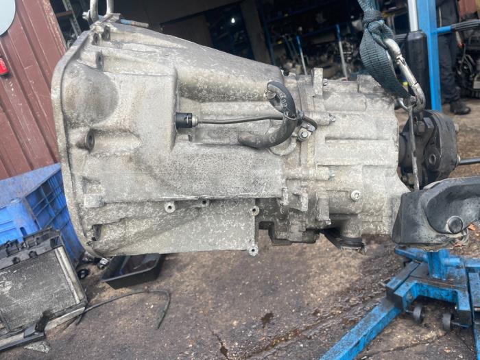 Versnellingsbak van een Mercedes-Benz C (W203) 2.0 C-200K 16V 2002