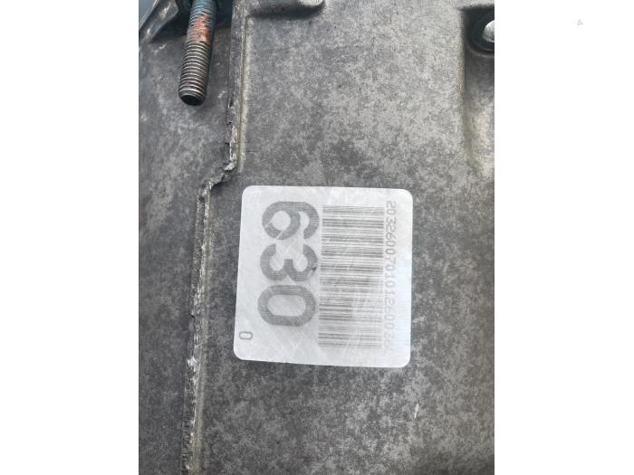 Versnellingsbak van een Mercedes-Benz C (W203) 2.0 C-200K 16V 2002