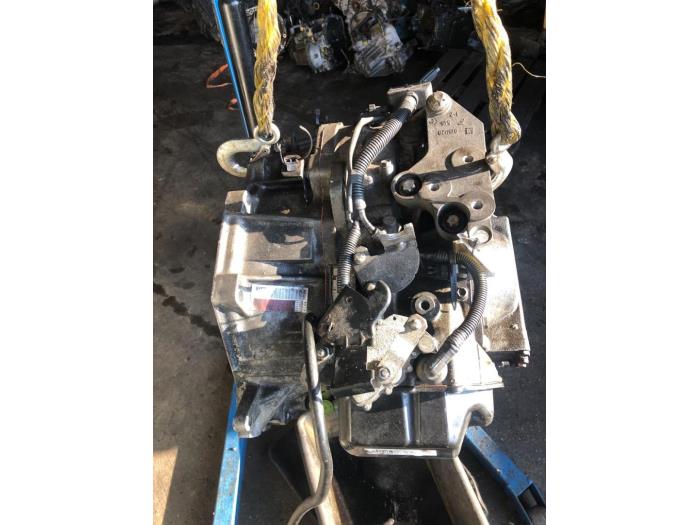 Gebruikte Automaatbak Opel Vectra Prijs € 400,00 Margeregeling aangeboden door Umit Sloperij