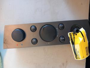 Gebruikte Chaufage Bedieningspaneel Opel Vectra C GTS 2.2 16V Prijs € 45,00 Margeregeling aangeboden door Umit Sloperij