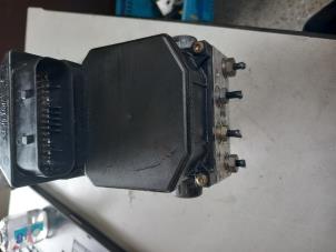 Gebruikte ABS Pomp Alfa Romeo 147 (937) 1.6 HP Twin Spark 16V Prijs € 140,00 Margeregeling aangeboden door Umit Sloperij