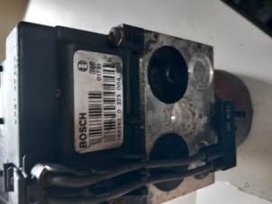Gebruikte ABS Pomp Volvo V40 (VW) 1.8 16V Prijs € 70,00 Margeregeling aangeboden door Umit Sloperij