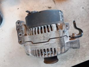 Gebruikte Dynamo Opel Vectra A (86/87) 1.8 i Prijs € 30,00 Margeregeling aangeboden door Umit Sloperij