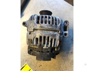 Gebruikte Dynamo BMW Mini One/Cooper (R50) 1.6 16V Cooper Prijs € 45,00 Margeregeling aangeboden door Umit Sloperij