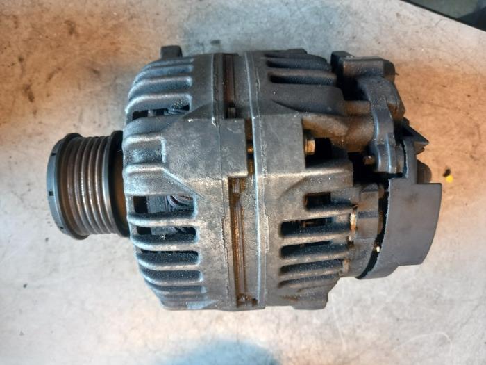 Gebruikte Alternator Seat Ibiza III (6L1) 1.9 TDI 100 Prijs € 30,00 Margeregeling aangeboden door Umit Sloperij