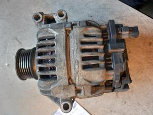 Gebruikte Dynamo Renault Scénic I (JA) 2.0 16V RX4 Prijs € 35,00 Margeregeling aangeboden door Umit Sloperij