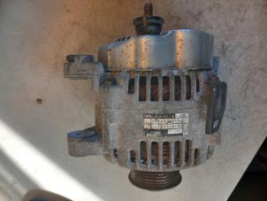 Gebruikte Alternator Hyundai Sonata 2.0 16V CVVT Prijs € 60,00 Margeregeling aangeboden door Umit Sloperij