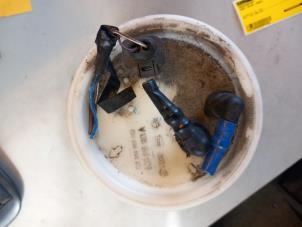 Gebruikte Benzinepomp Seat Ibiza III (6L1) 1.9 SDI Prijs € 20,00 Margeregeling aangeboden door Umit Sloperij