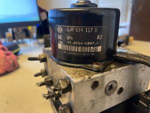 Gebruikte ABS Pomp Volkswagen Golf V (1K1) 2.0 SDI Prijs € 25,00 Margeregeling aangeboden door Umit Sloperij