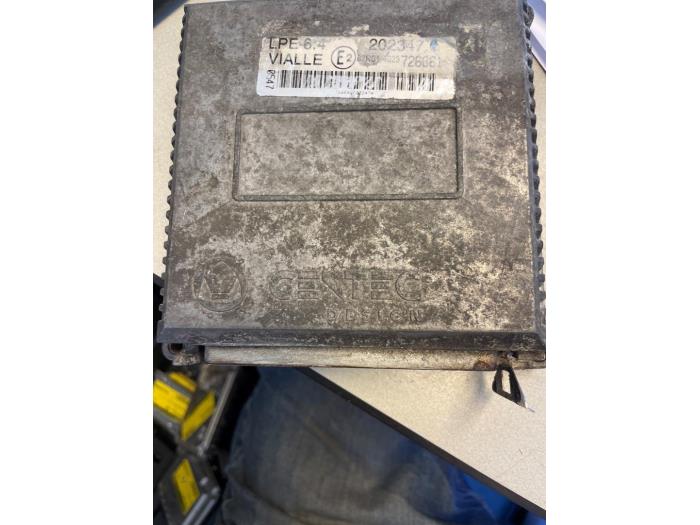 Gebruikte Gas Computer (LPG) Renault Laguna II (BG) 1.8 16V Prijs € 50,00 Margeregeling aangeboden door Umit Sloperij