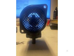 Gebruikte Luchtmassameter BMW 1 serie (E87/87N) 116i 1.6 16V Prijs € 30,00 Margeregeling aangeboden door Umit Sloperij