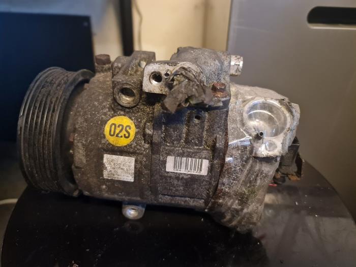 Gebruikte Aircopomp Volkswagen Polo V (6R) 1.4 16V Prijs € 50,00 Margeregeling aangeboden door Umit Sloperij