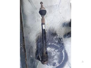 Gebruikte Homokineetas rechts-voor Volkswagen Golf IV (1J1) 1.9 TDI 110 Prijs € 50,00 Margeregeling aangeboden door Umit Sloperij