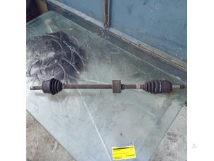 Gebruikte Aandrijfas rechts-voor Fiat Punto II (188) 1.2 16V Prijs € 30,00 Margeregeling aangeboden door Umit Sloperij