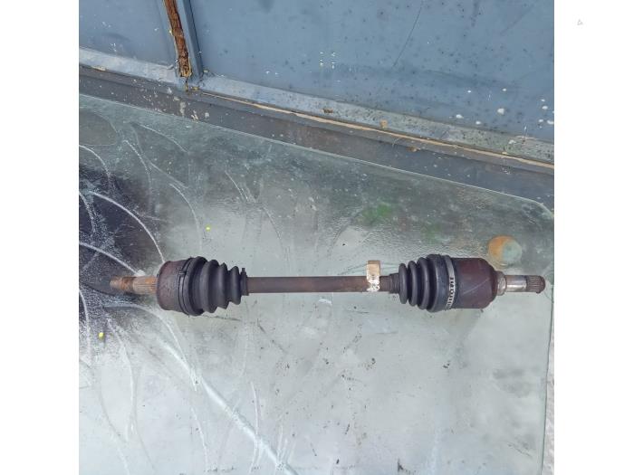 Gebruikte Steekas links-voor Fiat Punto II (188) 1.2 16V Prijs € 30,00 Margeregeling aangeboden door Umit Sloperij