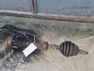 Gebruikte Cardanas links-voor (VWA) Volkswagen Bora (1J2) 2.0 Prijs € 50,00 Margeregeling aangeboden door Umit Sloperij