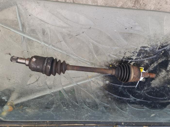Gebruikte Steekas links-voor Fiat Punto II (188) 1.2 16V Prijs € 30,00 Margeregeling aangeboden door Umit Sloperij