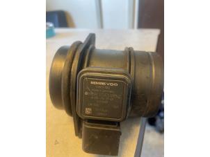 Gebruikte Luchtmassameter Mercedes B (W245) 2.0 B-200 CDI 16V Prijs € 25,00 Margeregeling aangeboden door Umit Sloperij