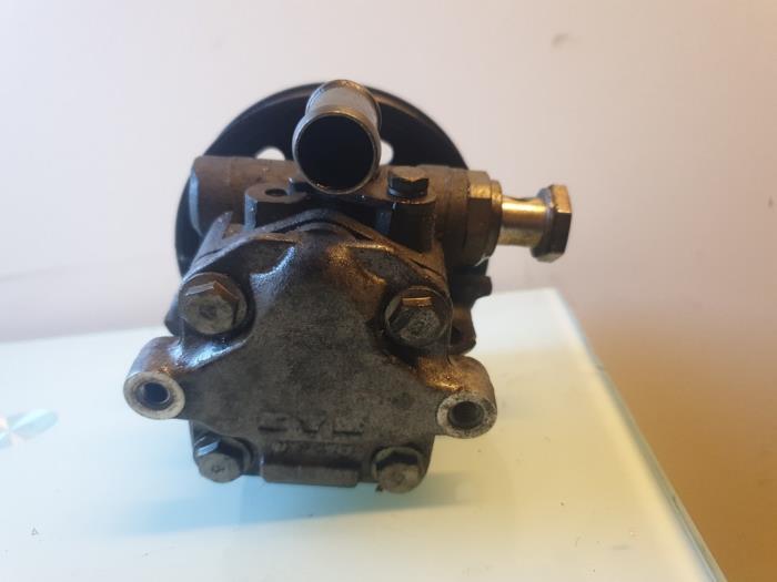 Gebruikte Pomp Servo Audi A3 (8L1) 1.6 Prijs € 30,00 Margeregeling aangeboden door Umit Sloperij
