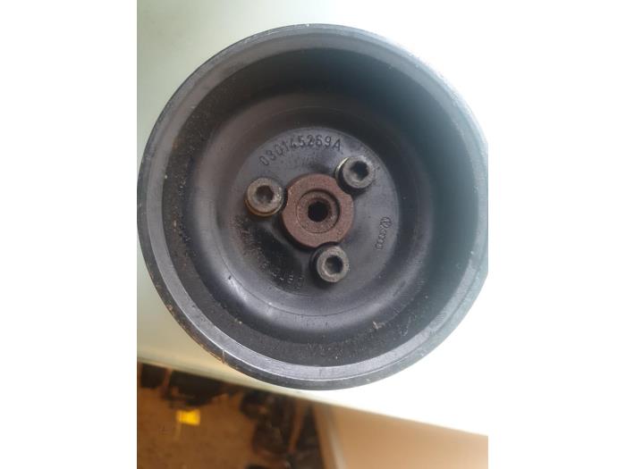 Gebruikte Stuurpomp Volkswagen Golf IV (1J1) 1.4 16V Prijs € 25,00 Margeregeling aangeboden door Umit Sloperij