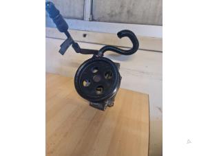 Gebruikte Stuurbekrachtiging Pomp Ford Fiesta 5 (JD/JH) 1.3 Prijs € 30,00 Margeregeling aangeboden door Umit Sloperij