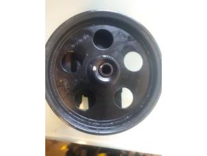 Gebruikte Servopomp Ford Mondeo III Wagon 1.8 16V Prijs € 20,00 Margeregeling aangeboden door Umit Sloperij