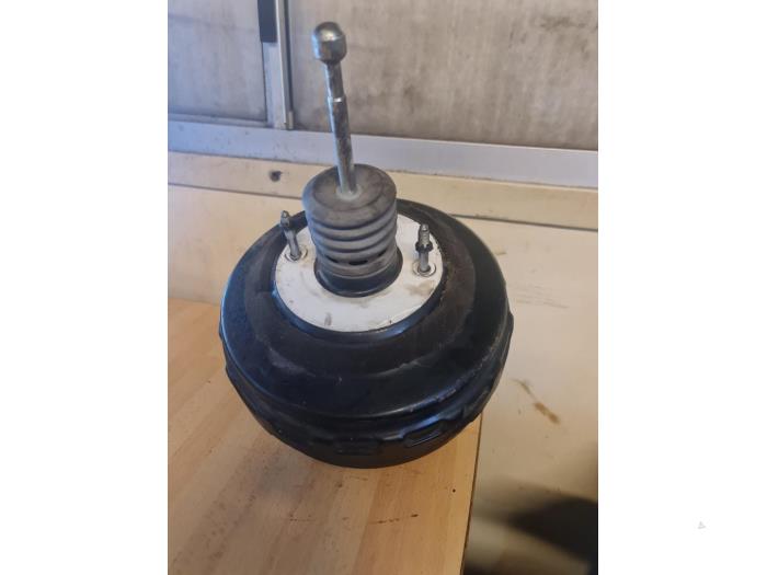 Gebruikte Rembooster Opel Astra J (PC6/PD6/PE6/PF6) 1.3 CDTI 16V EcoFlex Prijs € 50,00 Margeregeling aangeboden door Umit Sloperij