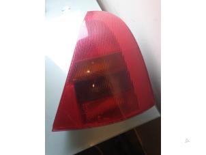 Gebruikte Achterlicht rechts Renault Clio II (BB/CB) 1.4 Prijs € 10,00 Margeregeling aangeboden door Umit Sloperij