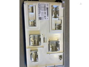 Gebruikte Sam module Mercedes A (W176) 1.8 A-200 CDI 16V Prijs € 50,00 Margeregeling aangeboden door Umit Sloperij