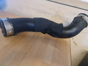 Gebruikte Intercooler Mercedes A (W176) 1.8 A-180 CDI 16V Autom. Prijs € 15,00 Margeregeling aangeboden door Umit Sloperij