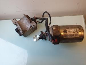 Gebruikte Servopomp Opel Corsa C (F08/68) 1.2 16V Prijs € 70,00 Margeregeling aangeboden door Umit Sloperij