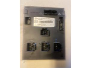 Gebruikte Computer Body Control Volkswagen Touareg (7PA/PH) 3.0 TDI V6 24V Prijs € 70,00 Margeregeling aangeboden door Umit Sloperij