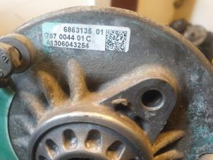 Gebruikte Voorpoot rechts BMW 1 serie (F20) 116d 2.0 16V Prijs € 50,00 Margeregeling aangeboden door Umit Sloperij