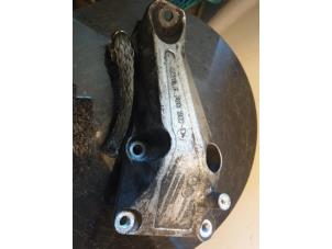 Gebruikte Motorrubber BMW 3 serie (E90) 320Si 16V Prijs € 20,00 Margeregeling aangeboden door Umit Sloperij