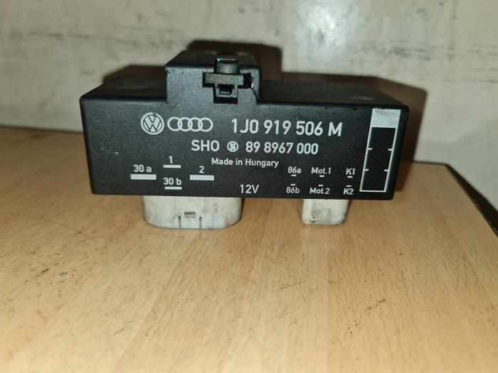 Gebruikte Computer Koeling Volkswagen Up! (121) 1.0 12V 60 Prijs € 20,00 Margeregeling aangeboden door Umit Sloperij