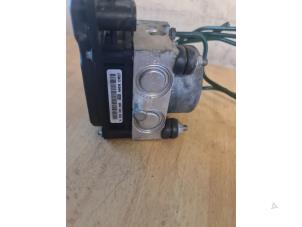 Gebruikte ABS Pomp Dacia Sandero I (BS) 1.5 dCi 85 Prijs € 50,00 Margeregeling aangeboden door Umit Sloperij