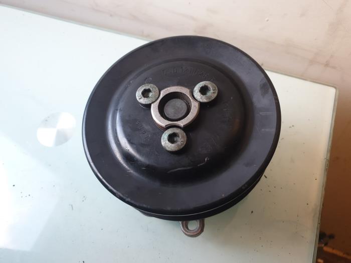 Gebruikte Waterpomp Seat Ibiza IV SC (6J1) 1.2 12V Prijs € 30,00 Margeregeling aangeboden door Umit Sloperij