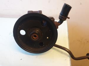 Gebruikte Pomp Servo Ford Ka I 1.3i Prijs € 30,00 Margeregeling aangeboden door Umit Sloperij